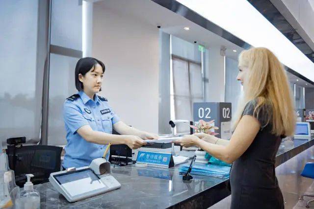 他们为何爱南沙？答案 超500项服务+45天省时